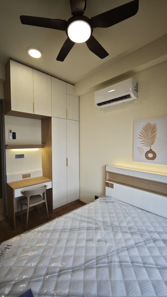 Built-in wardrobe carpentry